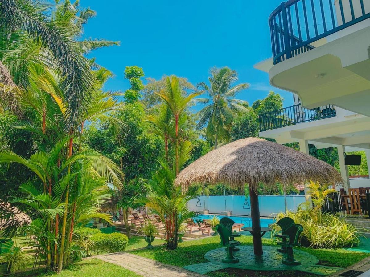 Hotel River Front Тиссамахарама Экстерьер фото
